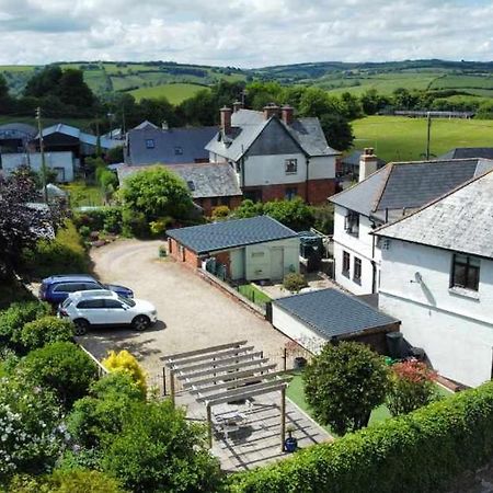 Bed and Breakfast Exmoor House Wheddon Cross Exteriér fotografie